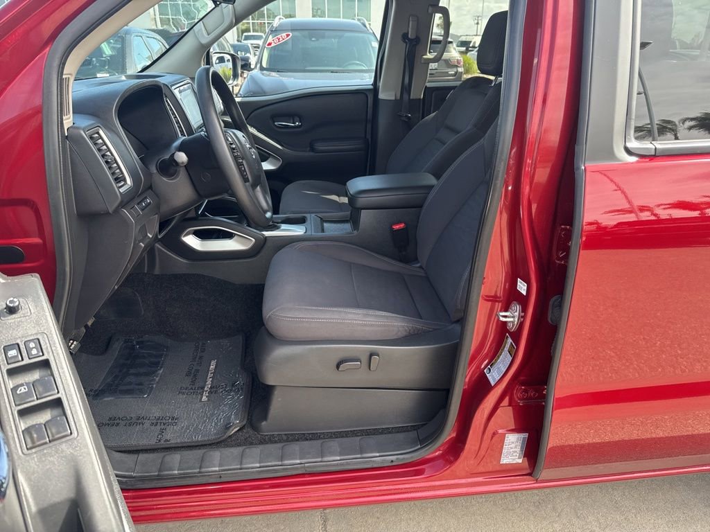 Used 2023 Nissan Frontier SV RWD image 23