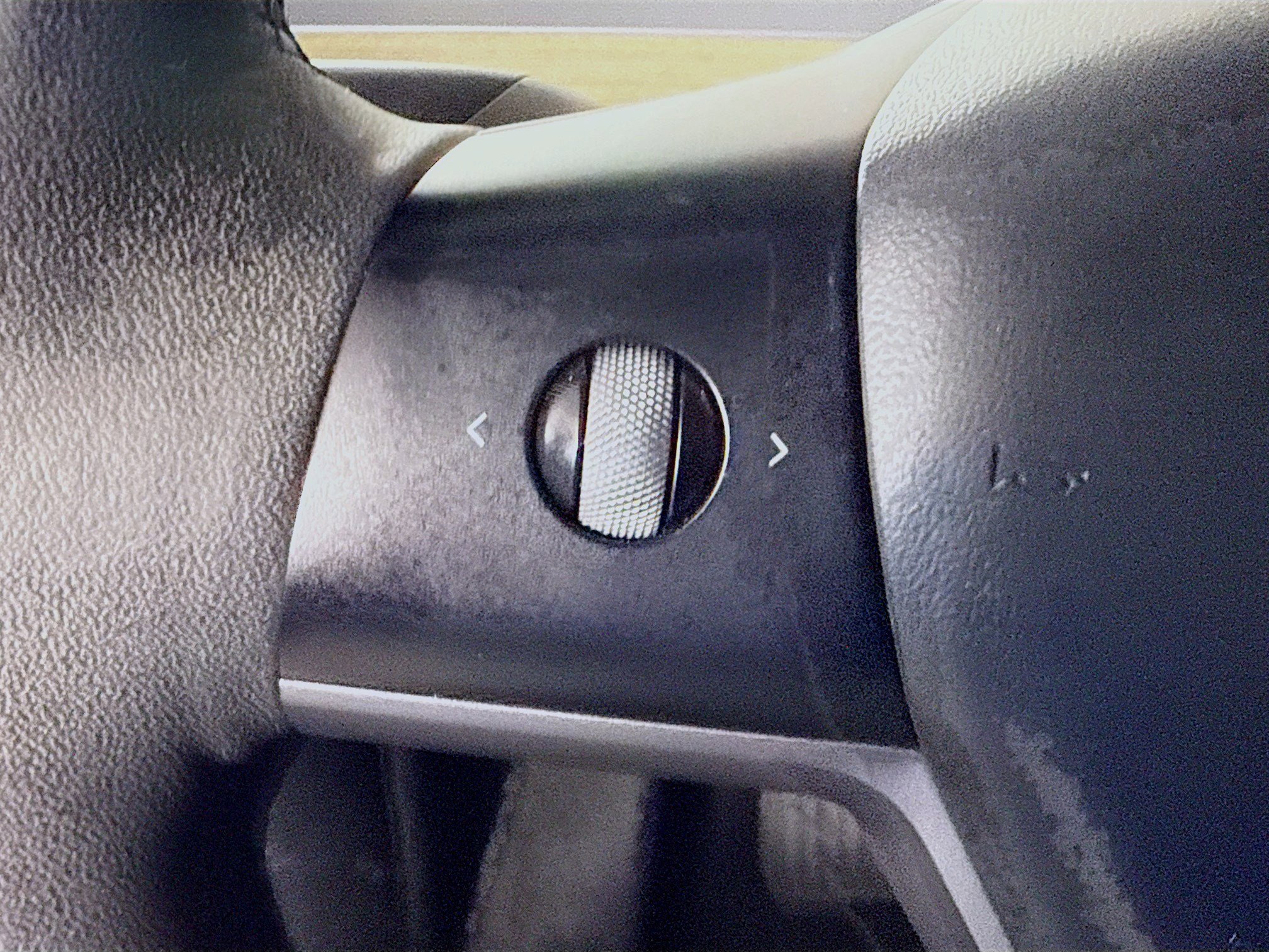 Used 2021 Tesla Model Y Long Range image 14