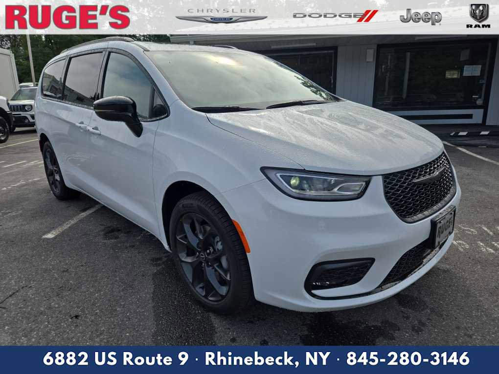 New 2026 Chrysler Pacifica Limited w/ S Appearance Package