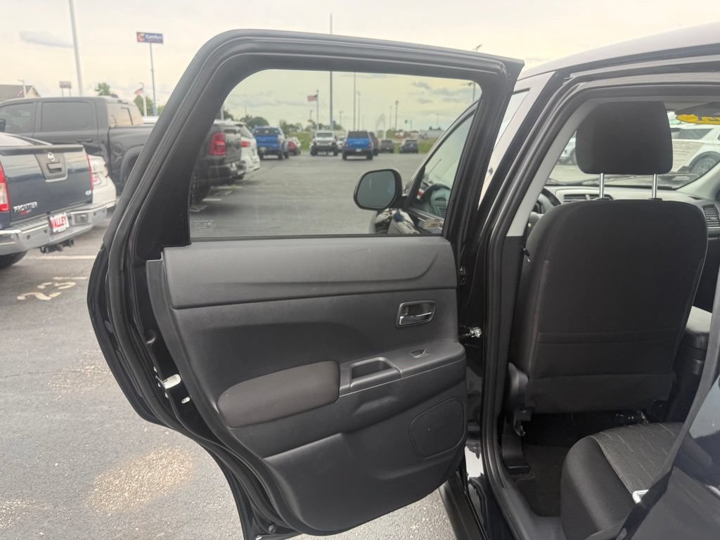 Used 2021 Mitsubishi Outlander Sport LE AWD/4WD image 33