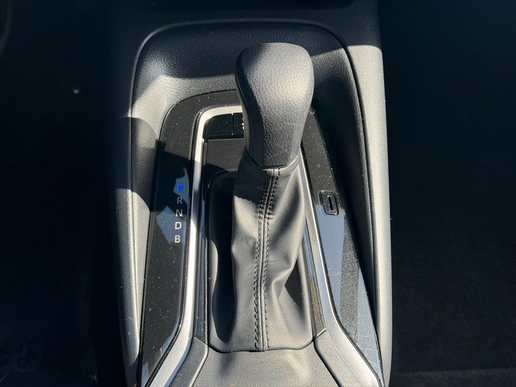 Used 2023 Toyota Corolla LE w/ LE Premium Package image 27