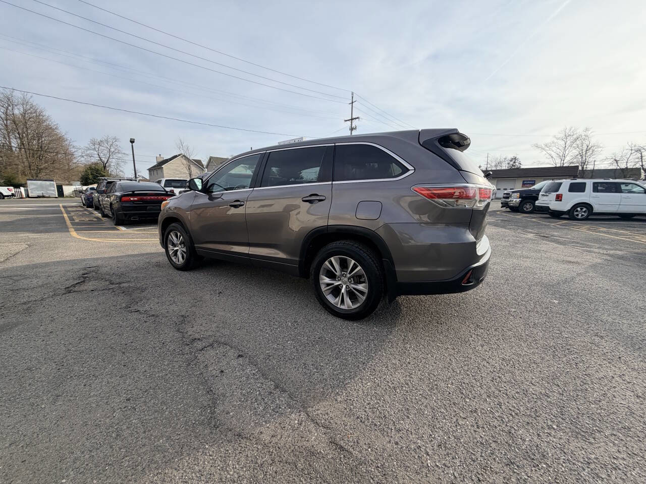 Used 2015 Toyota Highlander Plus AWD/4WD image 39