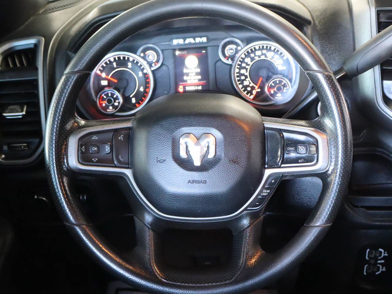 Used 2023 RAM 3500 Tradesman w/ Chrome Appearance Group AWD/4WD image 14