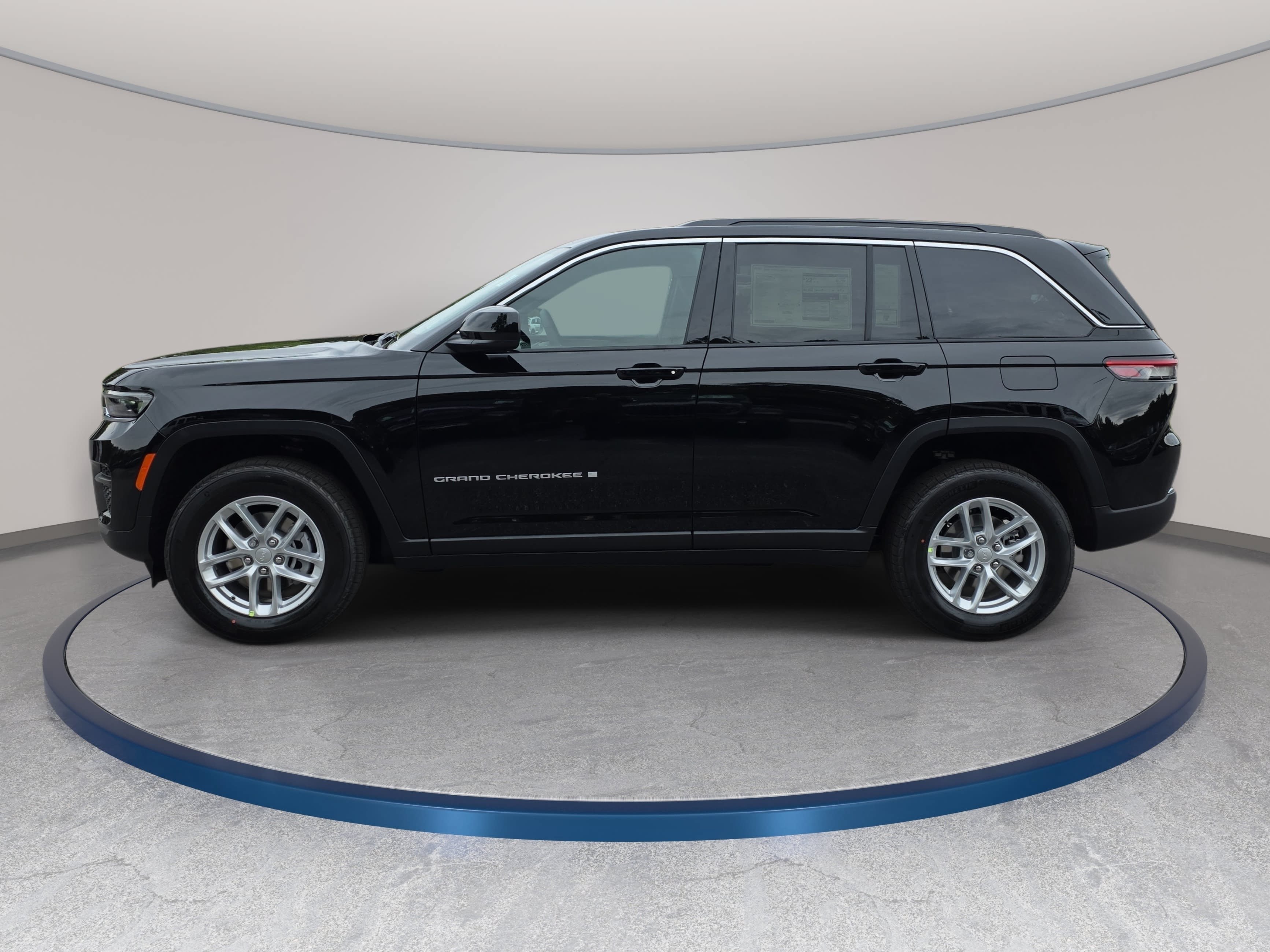 New 2026 Jeep Grand Cherokee Laredo X AWD/4WD image 8
