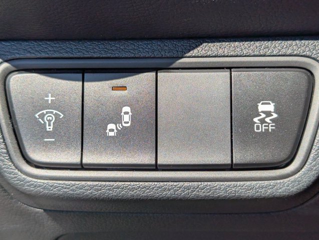 Used 2024 Kia Forte LXS w/ LXS Technology Package FWD image 18