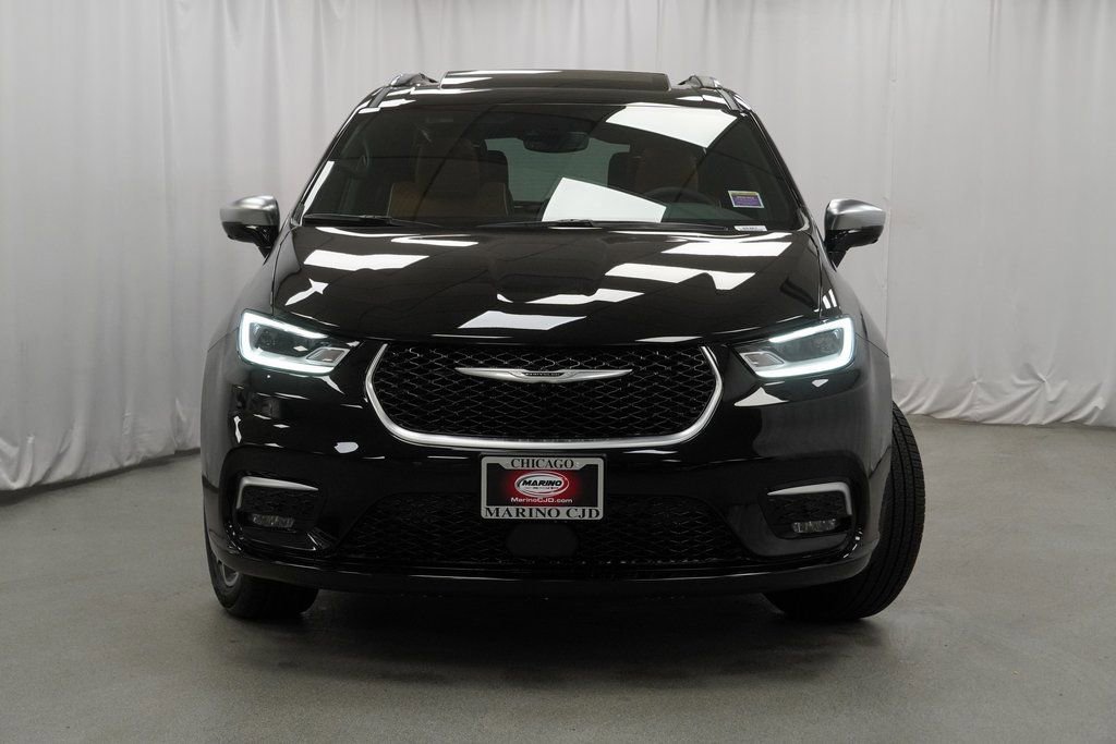 New 2026 Chrysler Pacifica Pinnacle image 7
