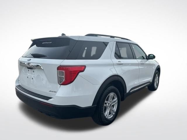 Used 2023 Ford Explorer XLT AWD/4WD image 5