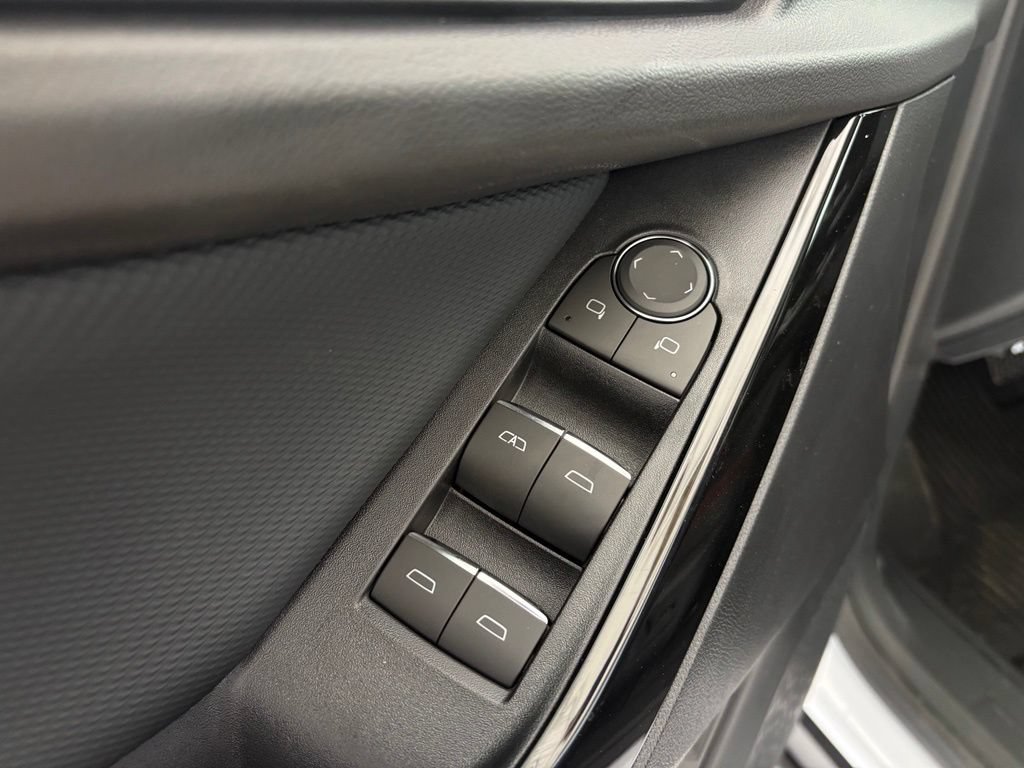 New 2027 Chevrolet Equinox RS w/ Safety and Technology Package FWD image 28