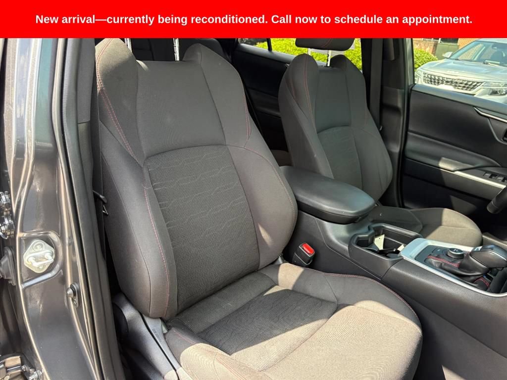 Used 2021 Toyota RAV4 SE w/ Weather & Moonroof Package AWD/4WD image 20