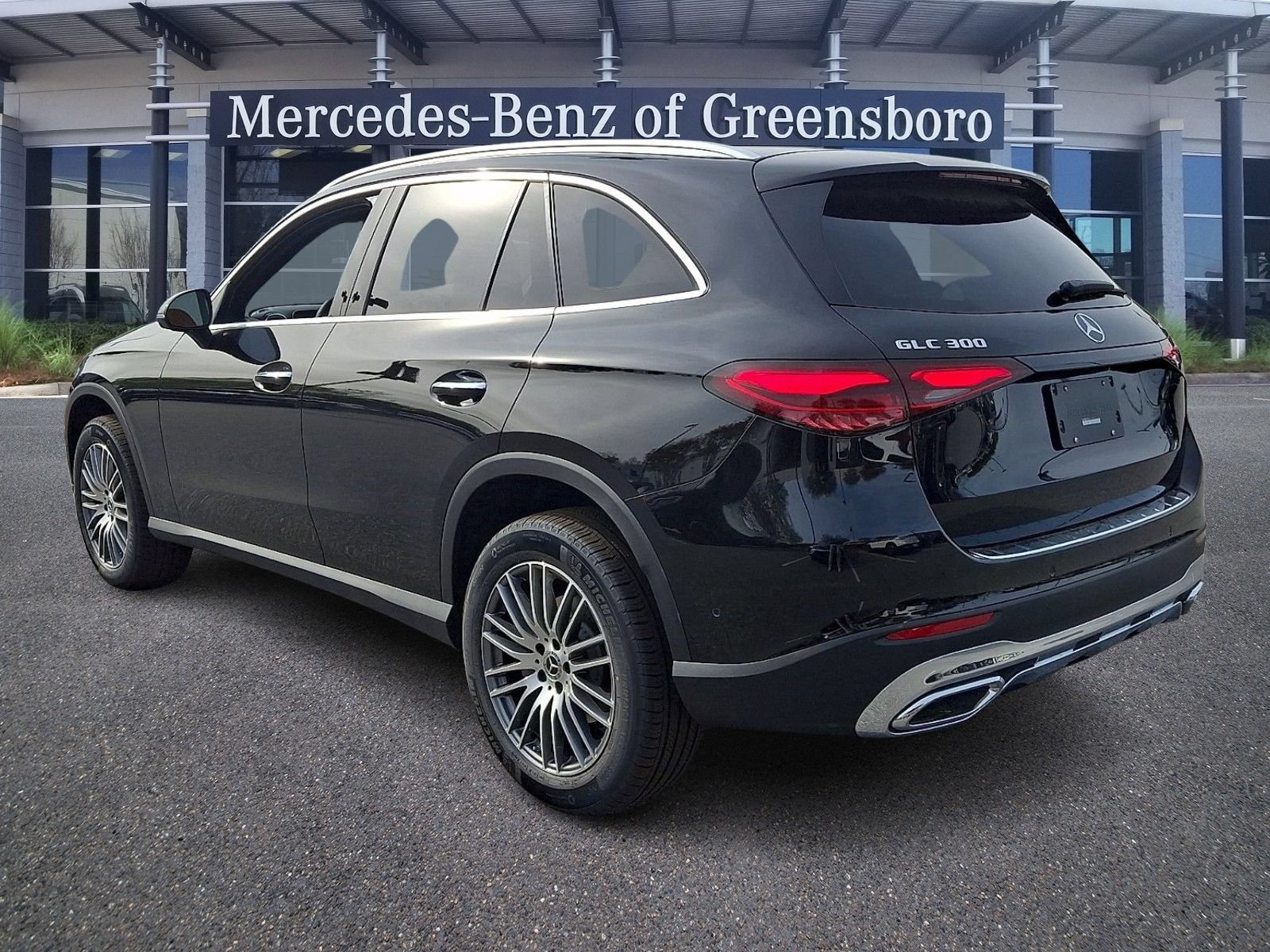 New 2026 Mercedes-Benz GLC 300 4MATIC image 4