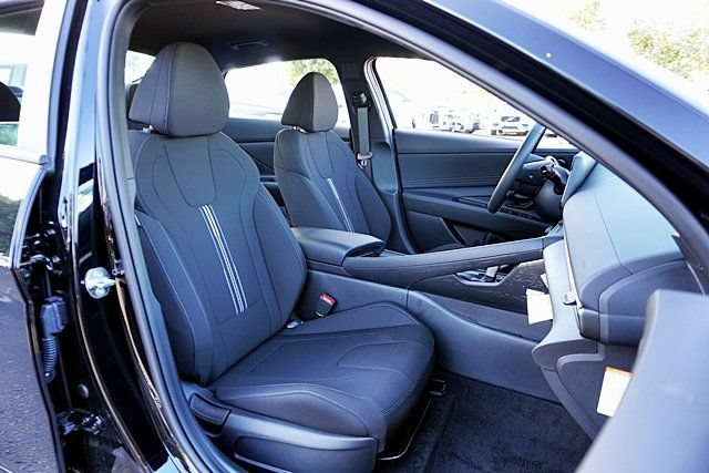 New 2026 Hyundai Elantra Sport FWD image 16