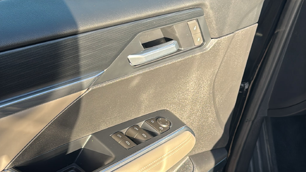 Used 2026 GMC Acadia Elevation FWD image 24