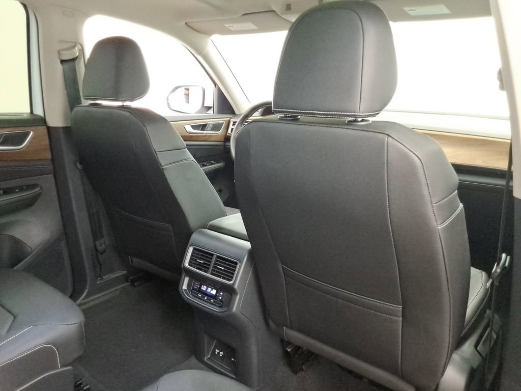 Certified 2026 Volkswagen Atlas SE w/ Panoramic Sunroof Package FWD image 22