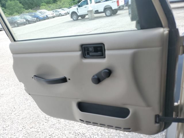 Used 2003 Jeep Wrangler Sahara AWD/4WD image 21