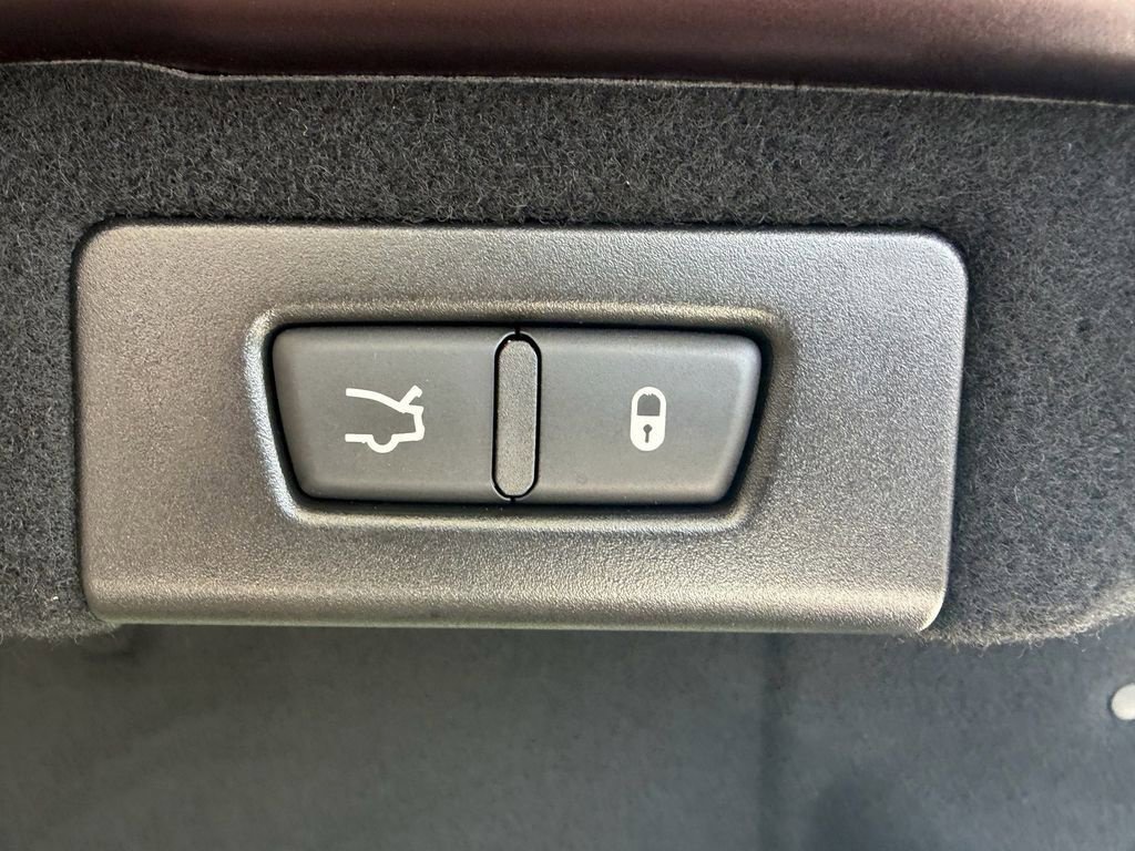 Used 2017 Maserati Quattroporte S RWD image 13