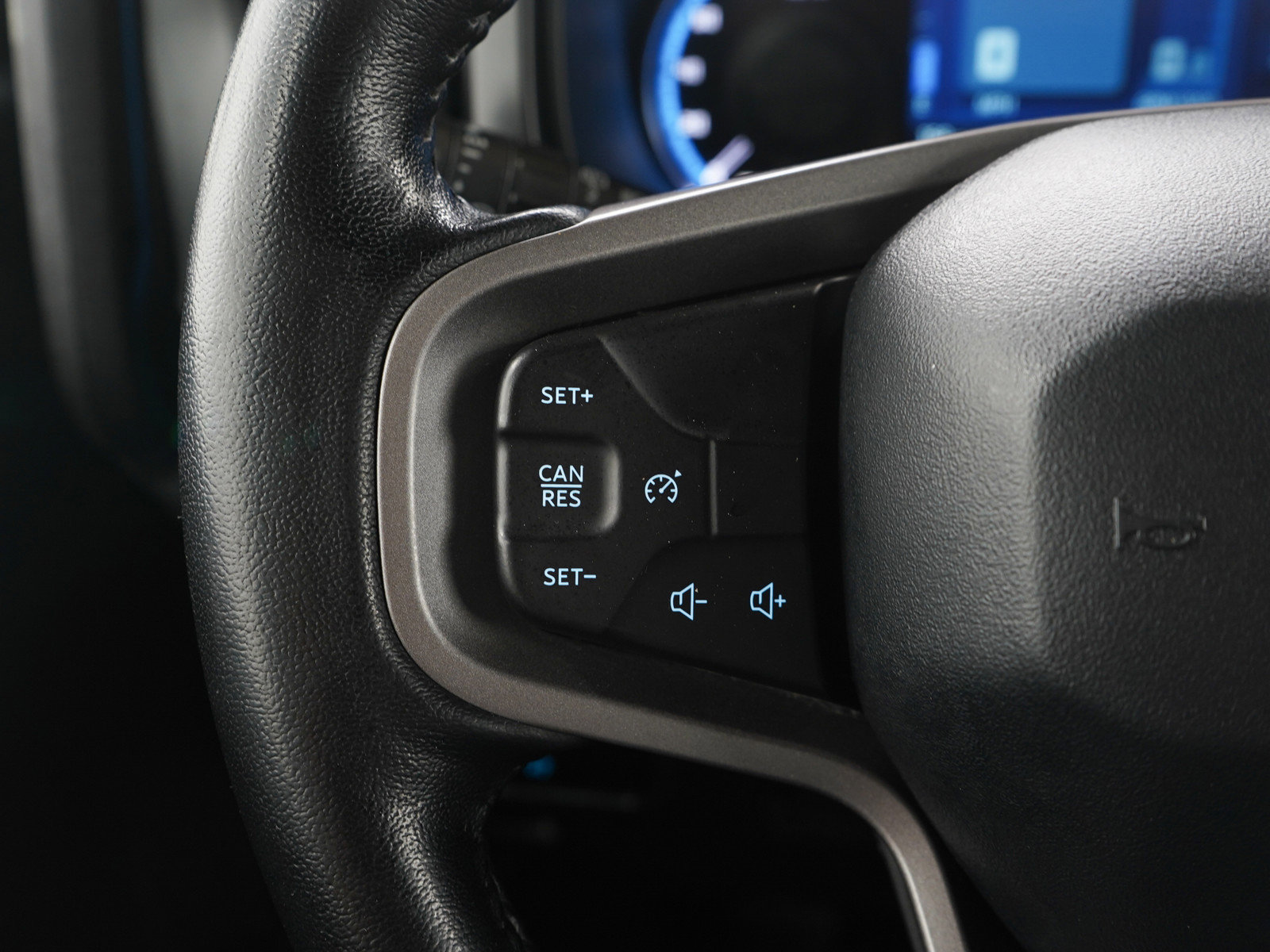 Used 2021 Ford Bronco Black Diamond image 28