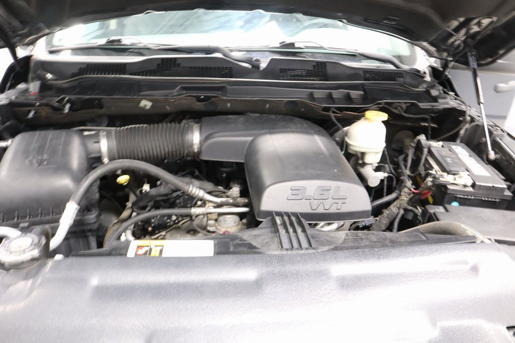 Used 2017 RAM 1500 Express w/ Black Ram 1500 Express Group image 11