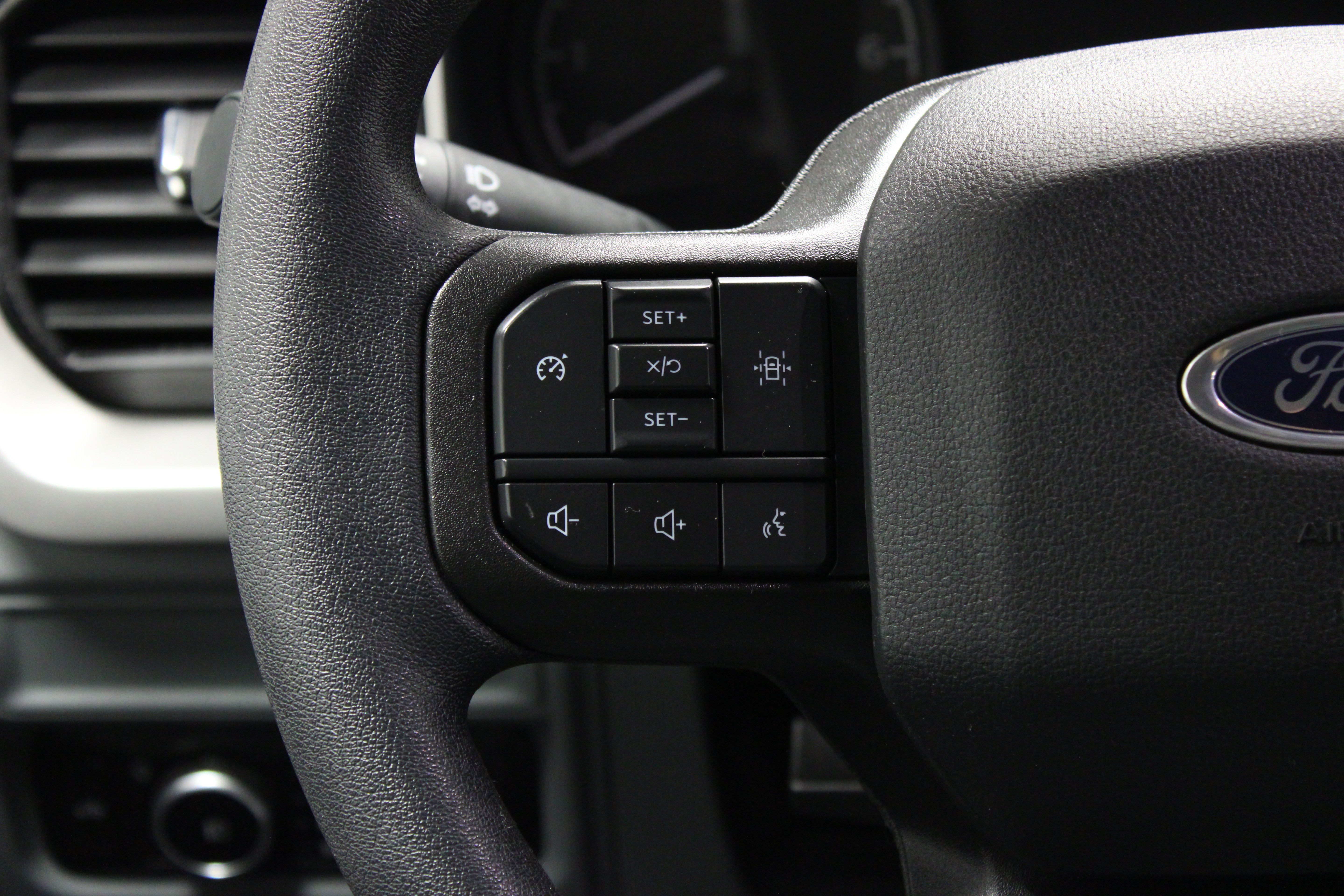 Used 2023 Ford F150 XLT AWD/4WD image 22