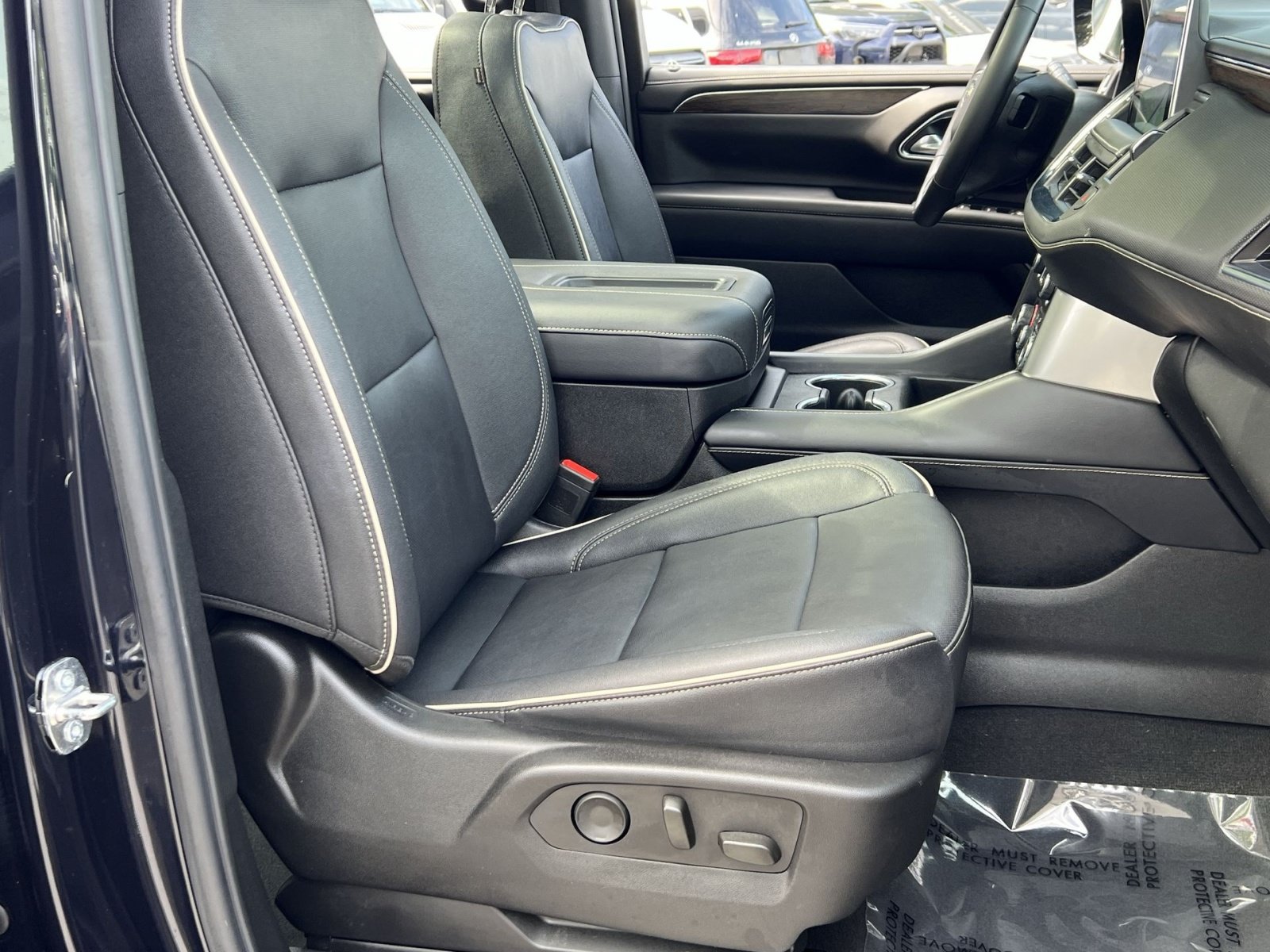 Used 2023 Chevrolet Tahoe Premier AWD/4WD image 34