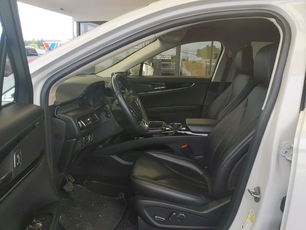 Used 2022 Lincoln Nautilus AWD image 10