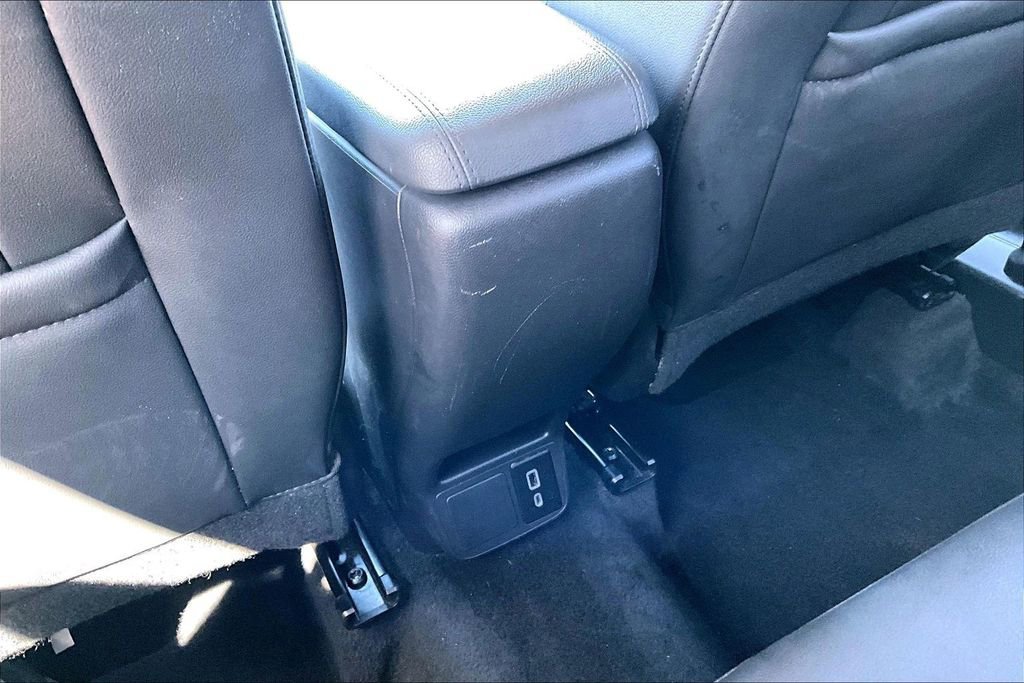 Used 2025 Buick Encore GX Preferred AWD/4WD image 11