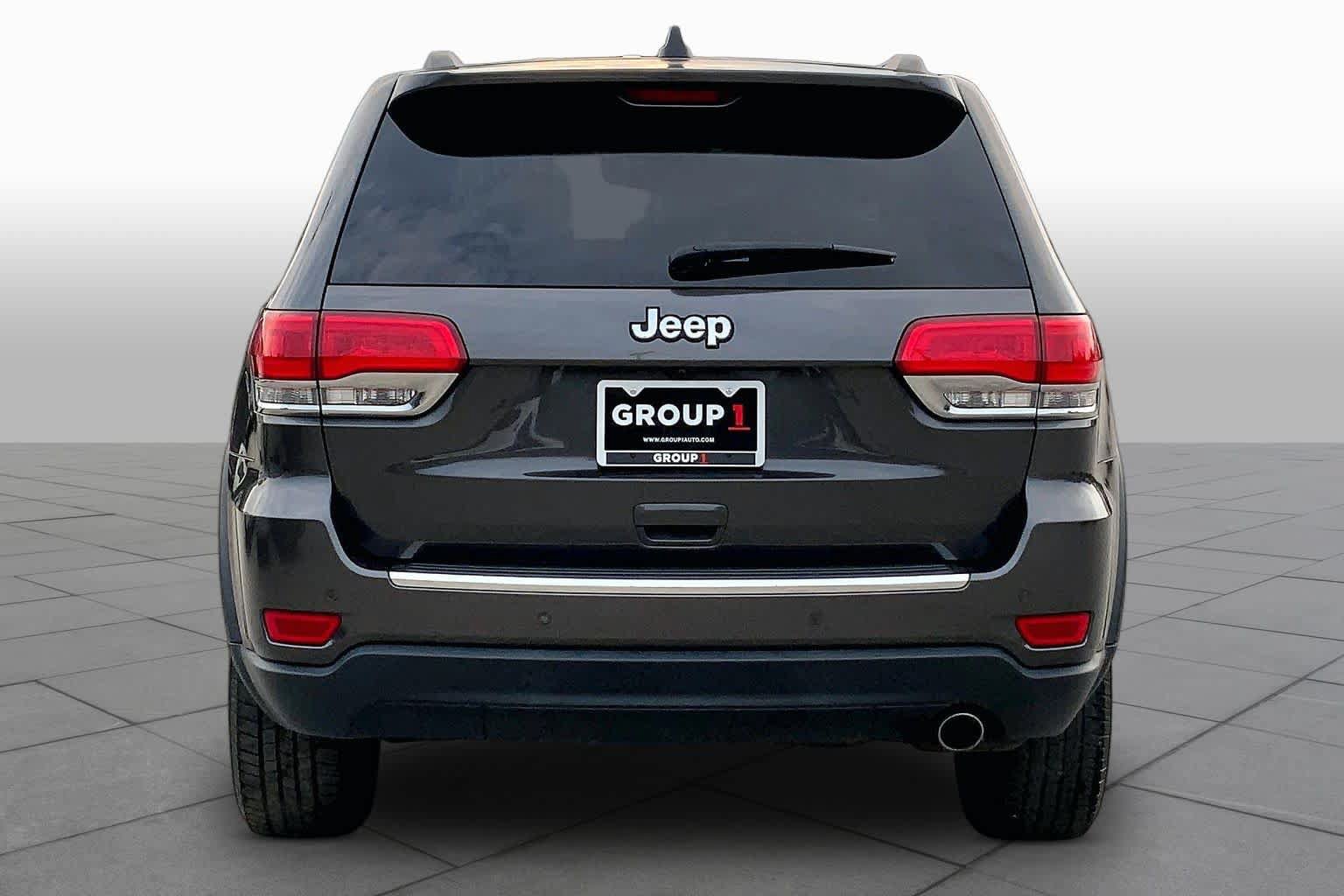 Used 2017 Jeep Grand Cherokee Limited w/ Luxury Group II AWD/4WD image 5