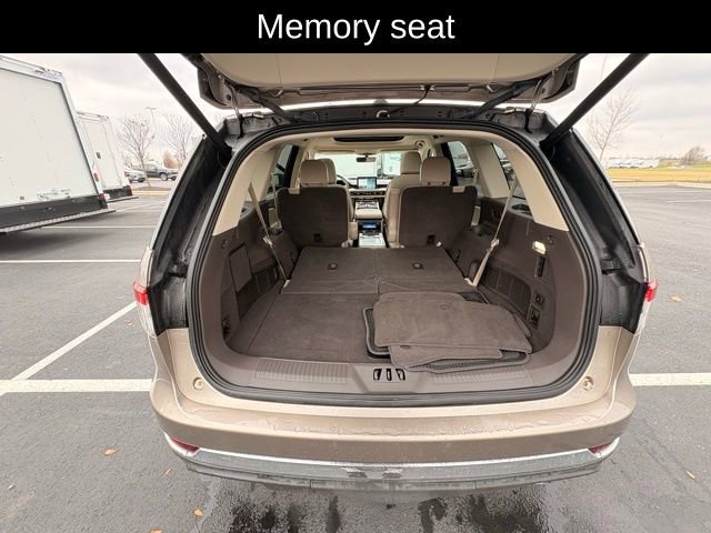 Used 2021 Lincoln Aviator Reserve w/ Equipment Group 201A image 20