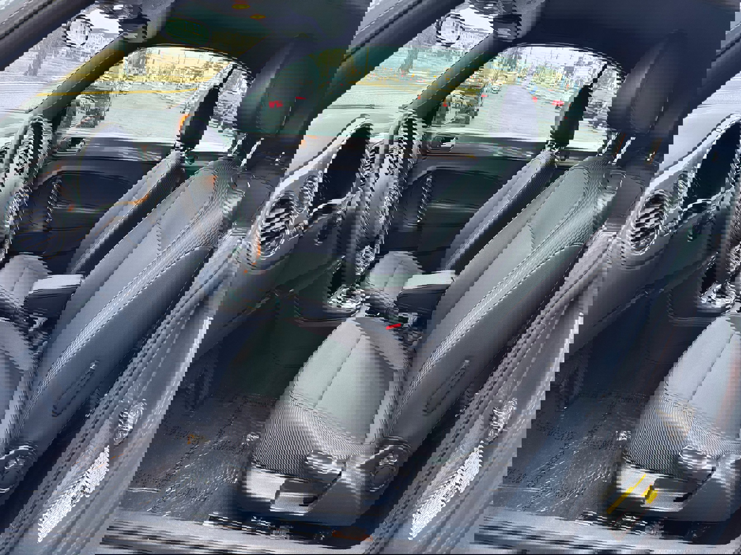 Used 2013 Volkswagen Beetle 2.5 image 9