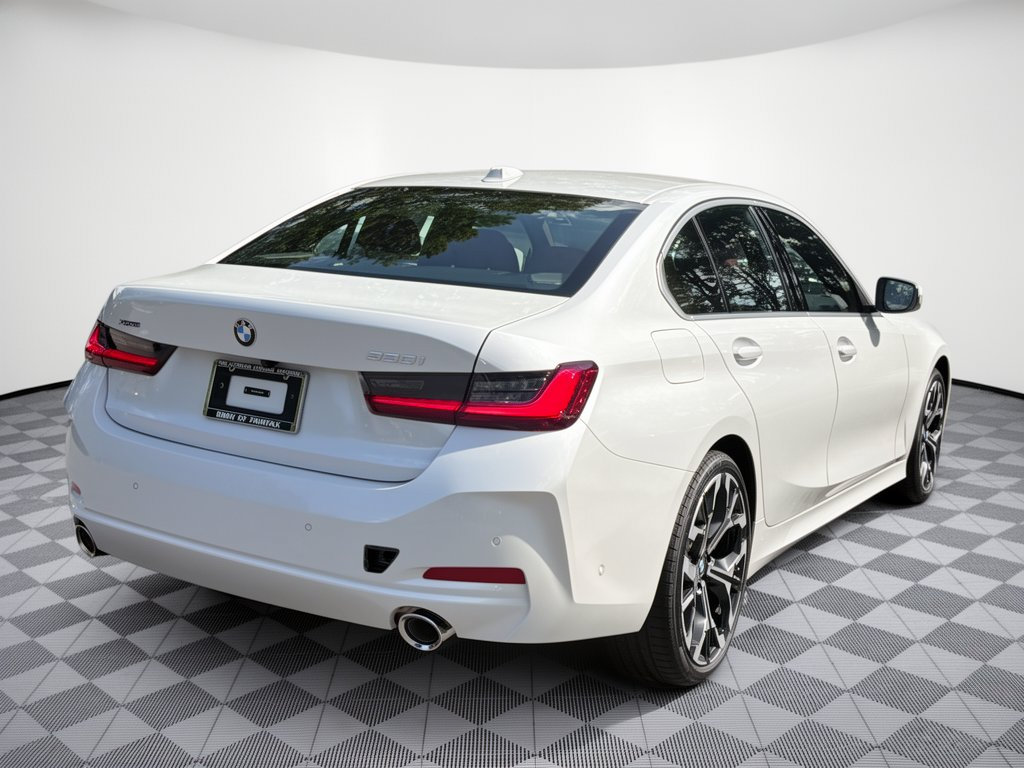 New 2026 BMW 330i xDrive Sedan w/ Premium Package AWD/4WD image 9