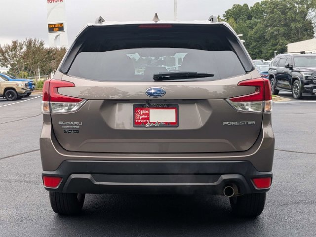 Used 2022 Subaru Forester Limited AWD/4WD image 9