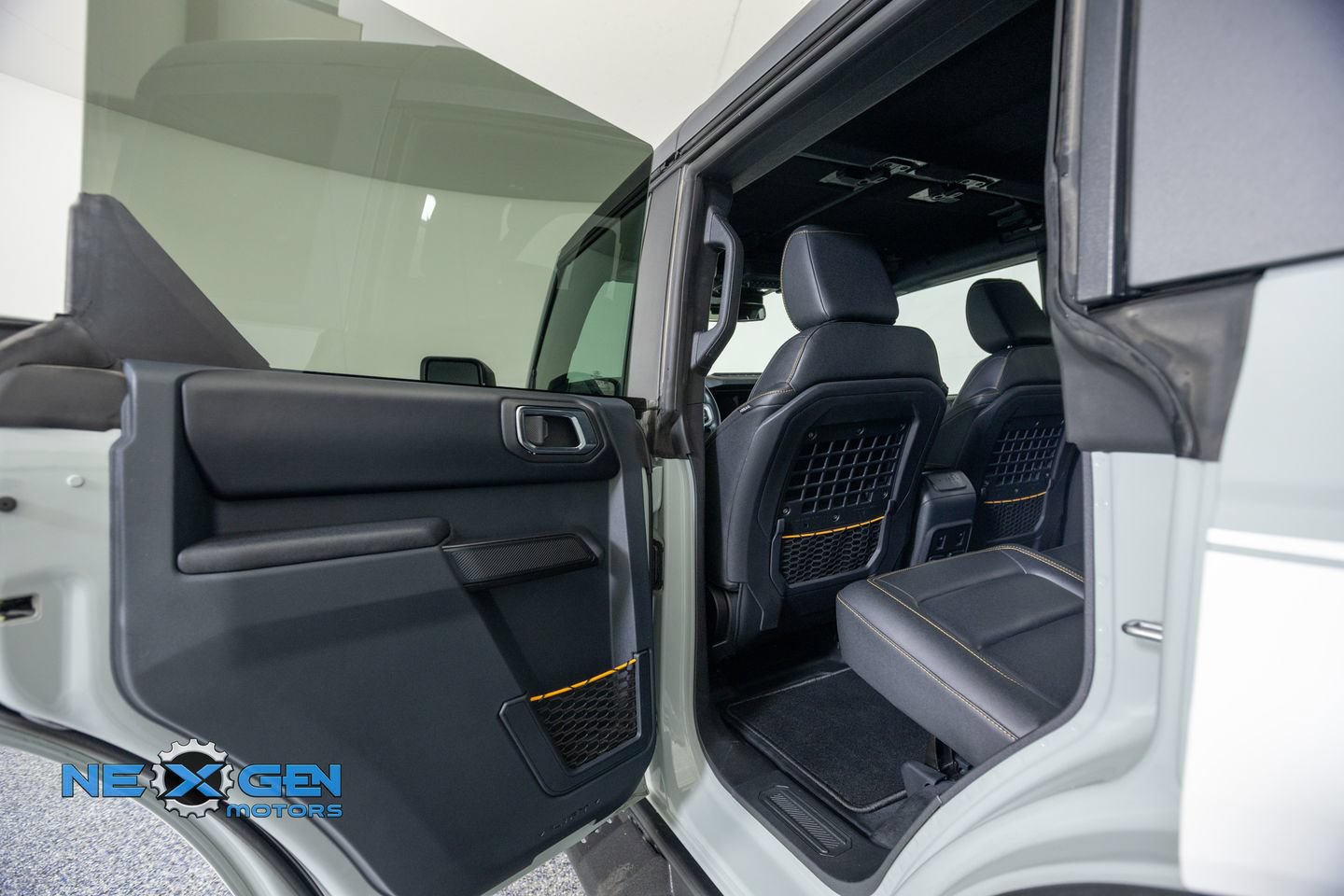 Used 2024 Ford Bronco Badlands AWD/4WD image 29