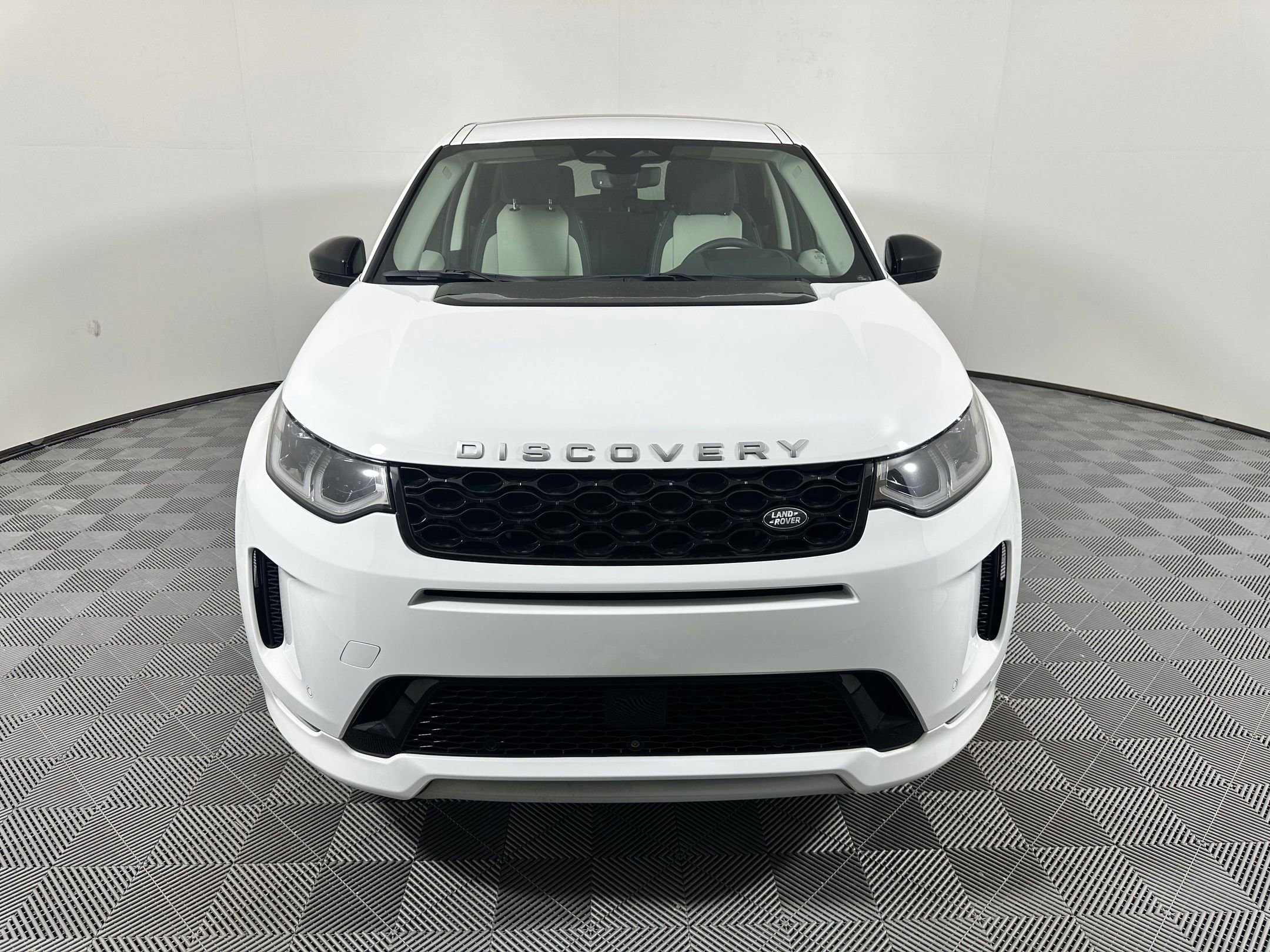 Certified 2024 Land Rover Discovery Sport S image 5