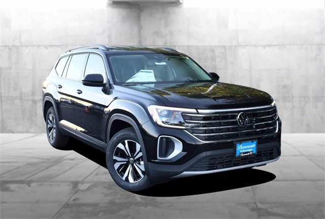 New 2026 Volkswagen Atlas SE image 2