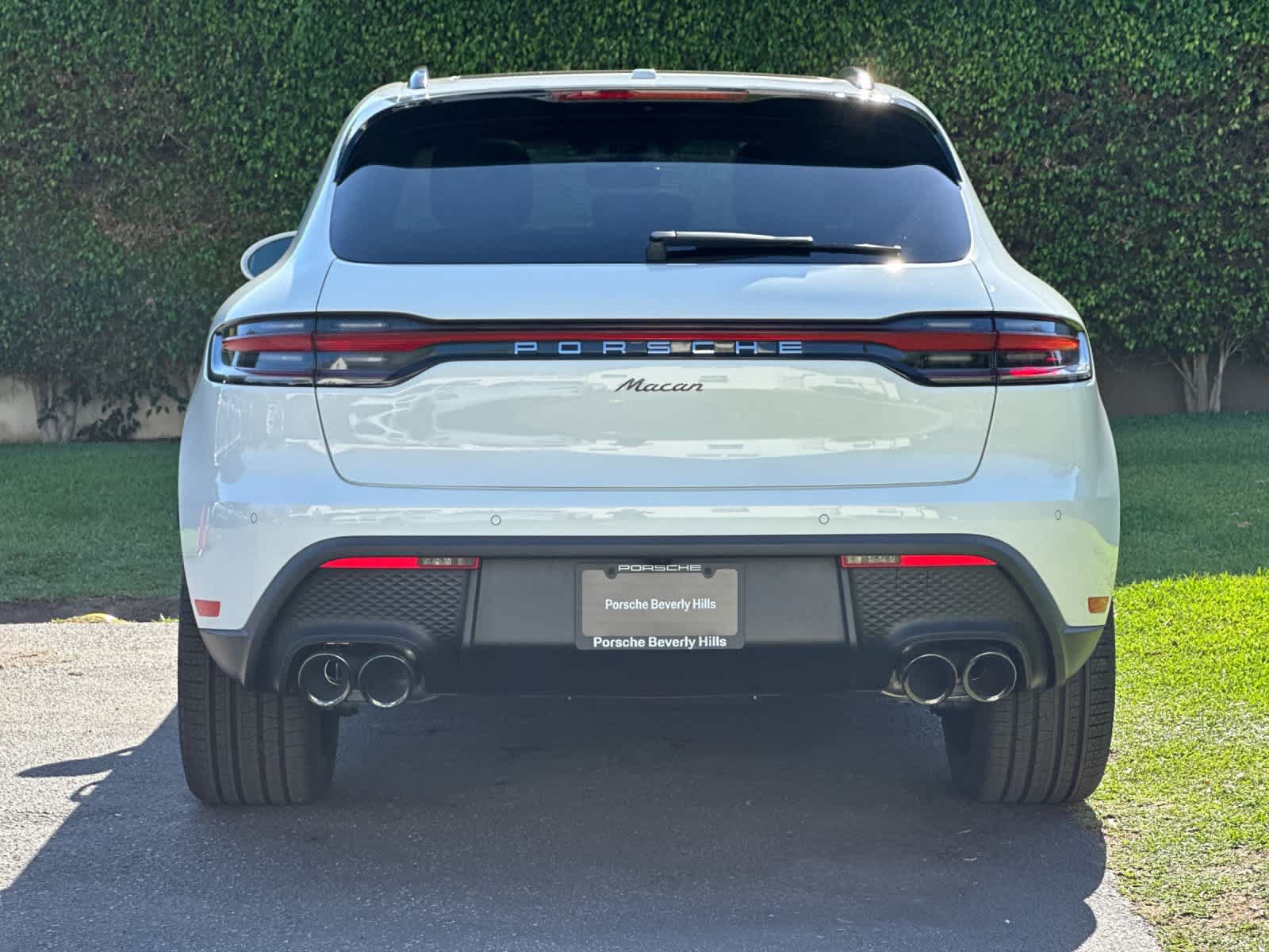 New 2026 Porsche Macan AWD/4WD image 7