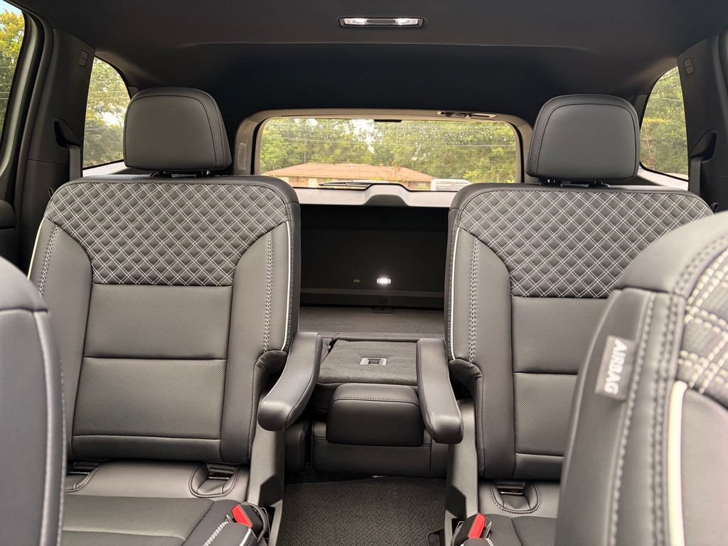 Used 2026 GMC Acadia Denali w/ Super Cruise Package FWD image 14