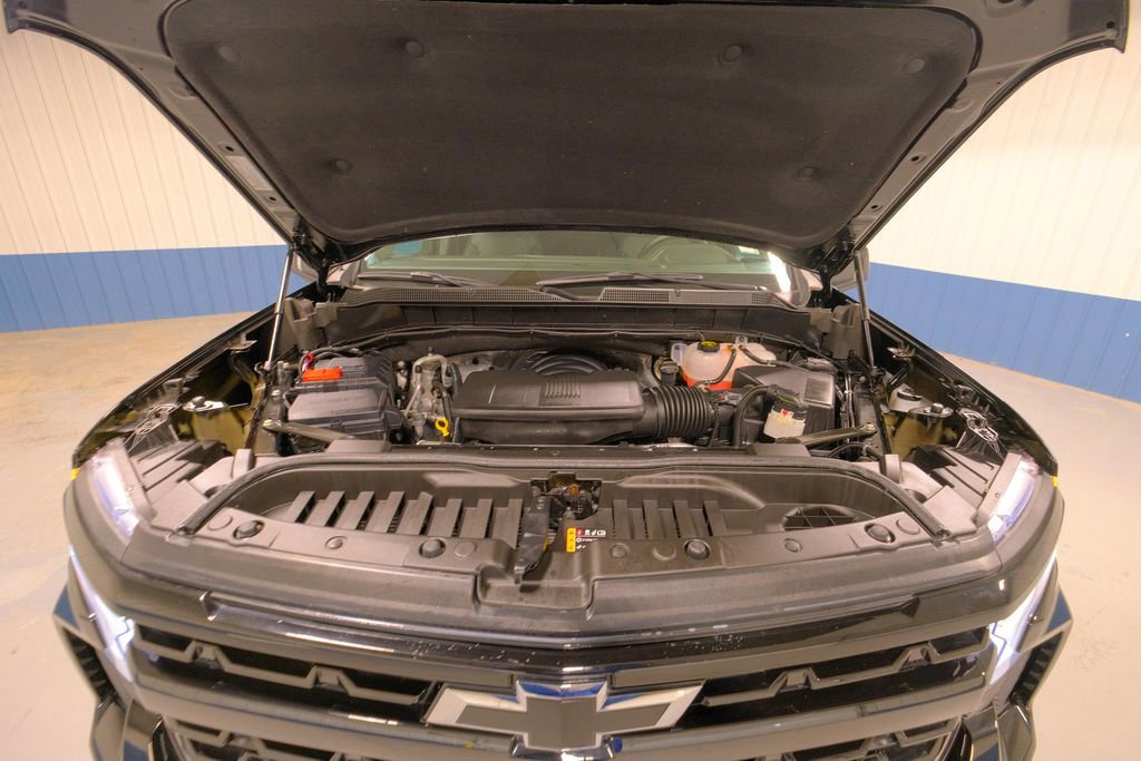 Used 2025 Chevrolet Silverado 1500 RST w/ Convenience Package II image 40