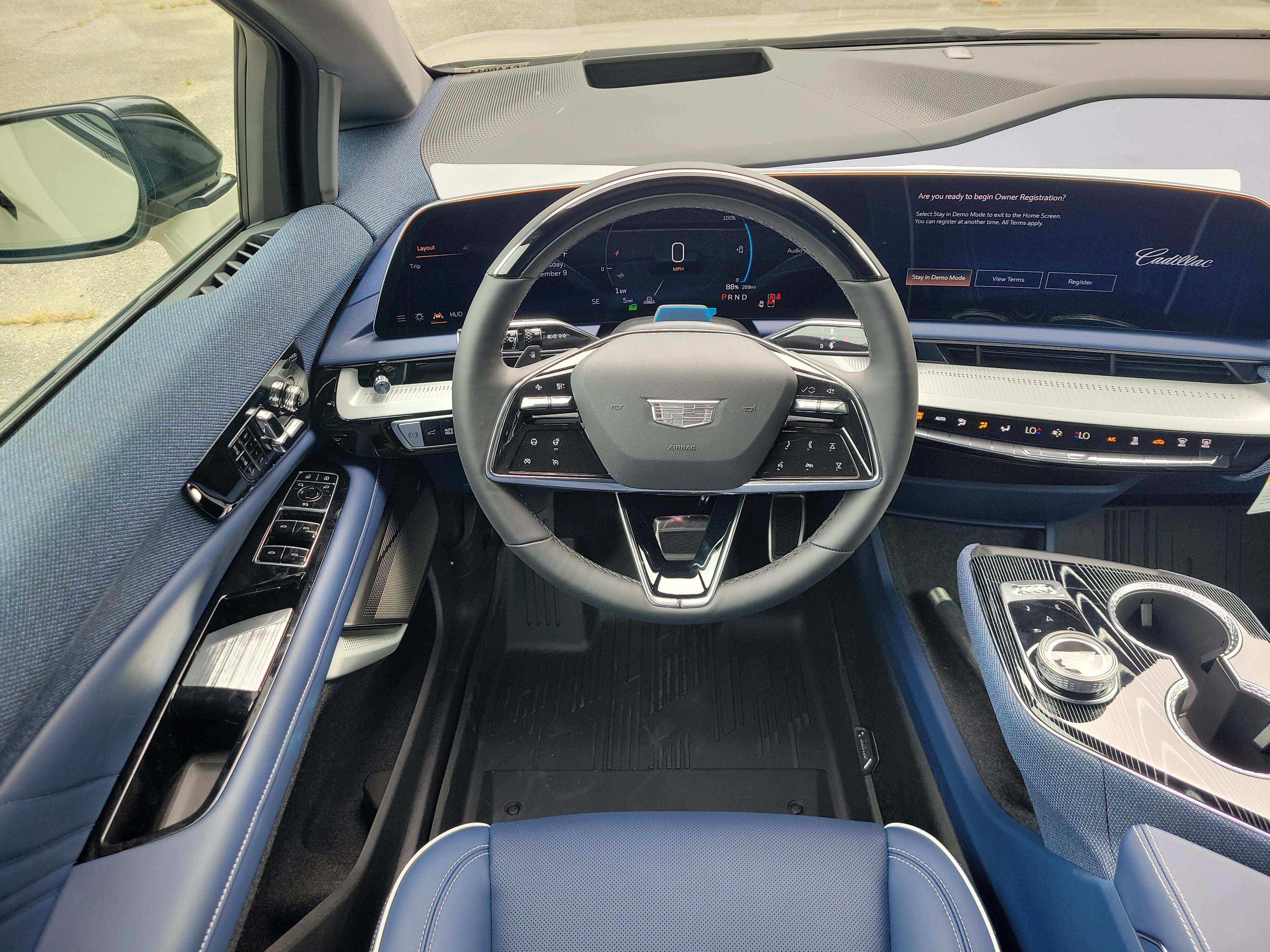New 2027 Cadillac Optiq Premium Luxury w/ LPO, Floor Liner Package AWD/4WD image 19
