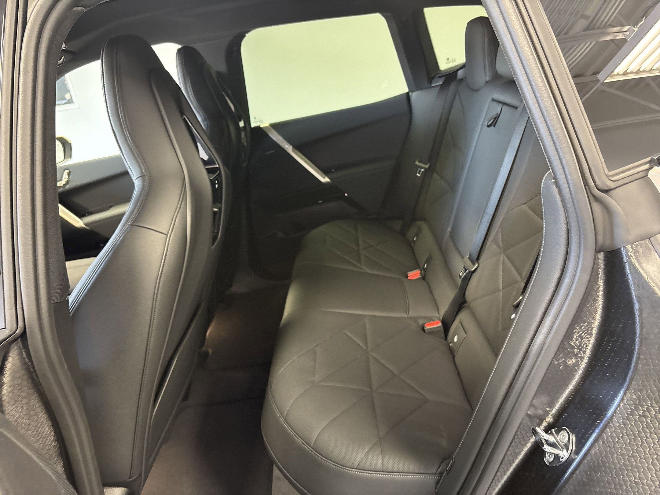 New 2026 BMW iX xDrive60 w/ Premium Package image 14