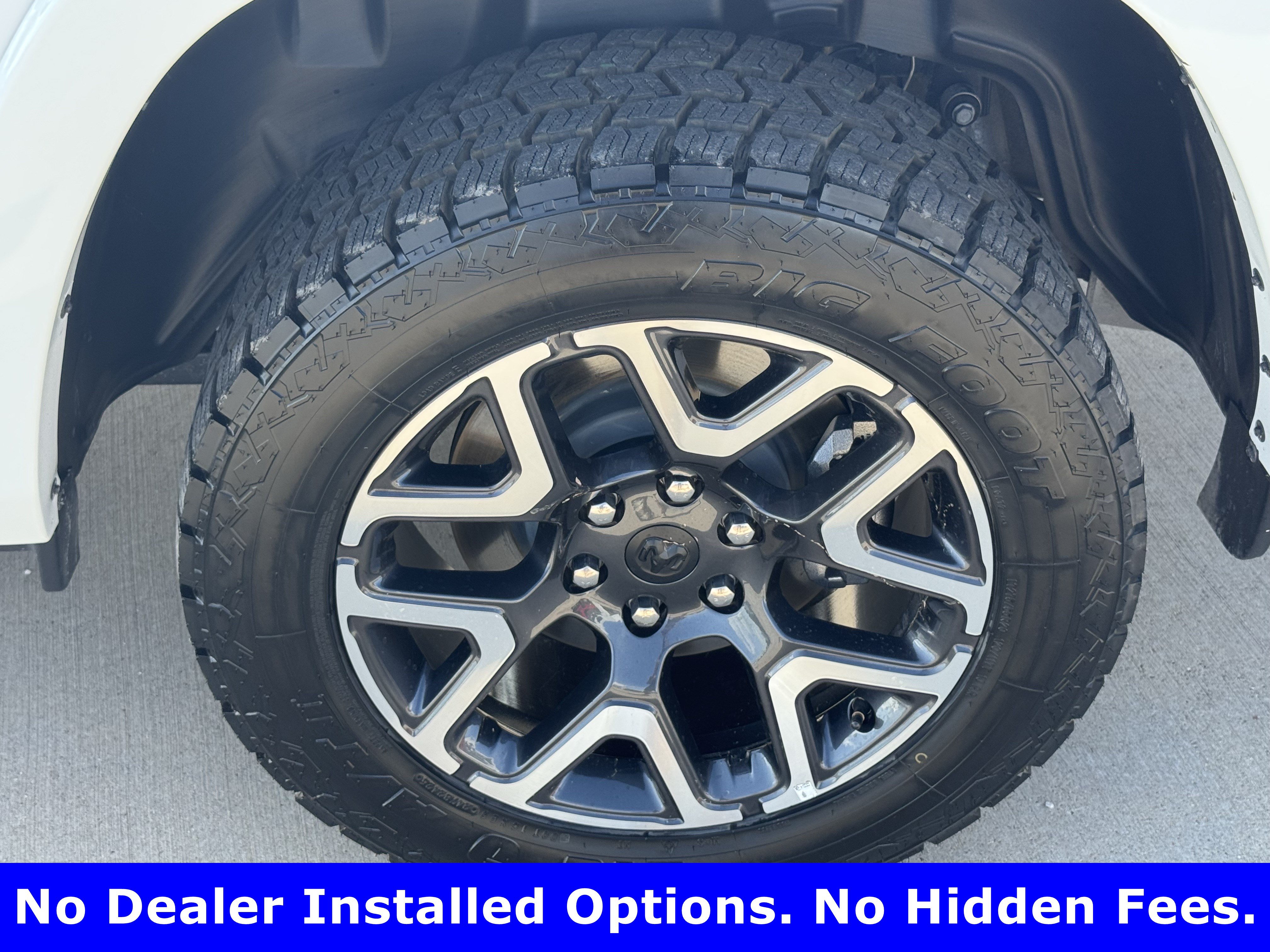 Used 2025 RAM 1500 Laramie w/ Sport Appearance Package AWD/4WD image 9