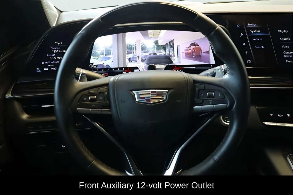 Used 2023 Cadillac Escalade ESV V AWD/4WD image 9