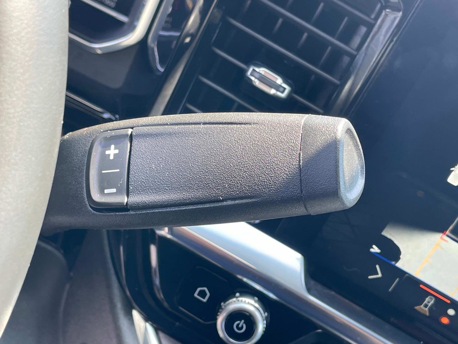 Used 2025 GMC Sierra 2500 SLT w/ SLT Premium Package image 15