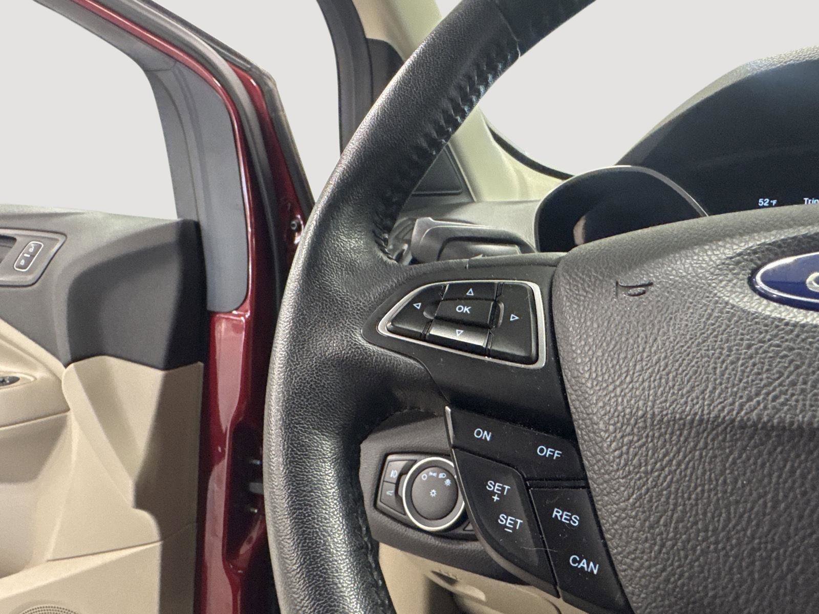 Used 2019 Ford Escape SEL AWD/4WD image 20