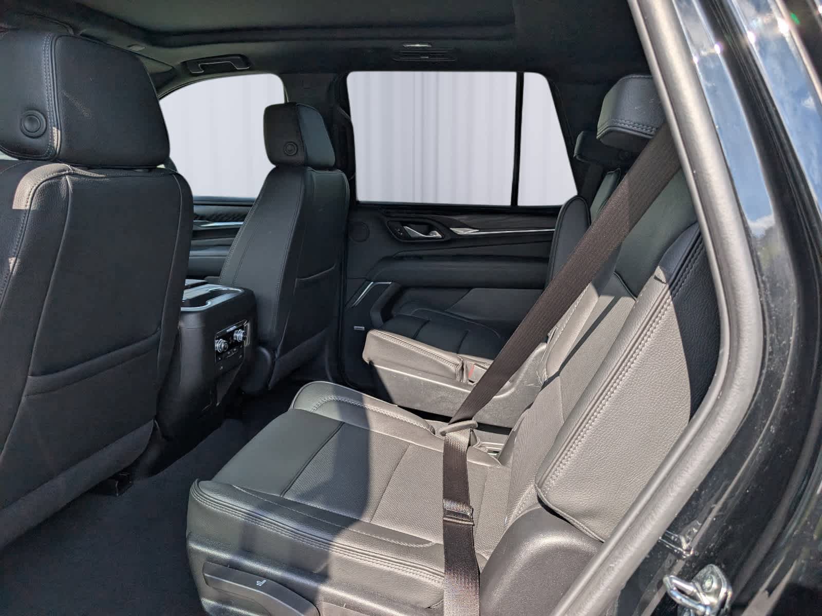 Certified 2024 GMC Yukon Denali w/ Max Trailering Package AWD/4WD image 16