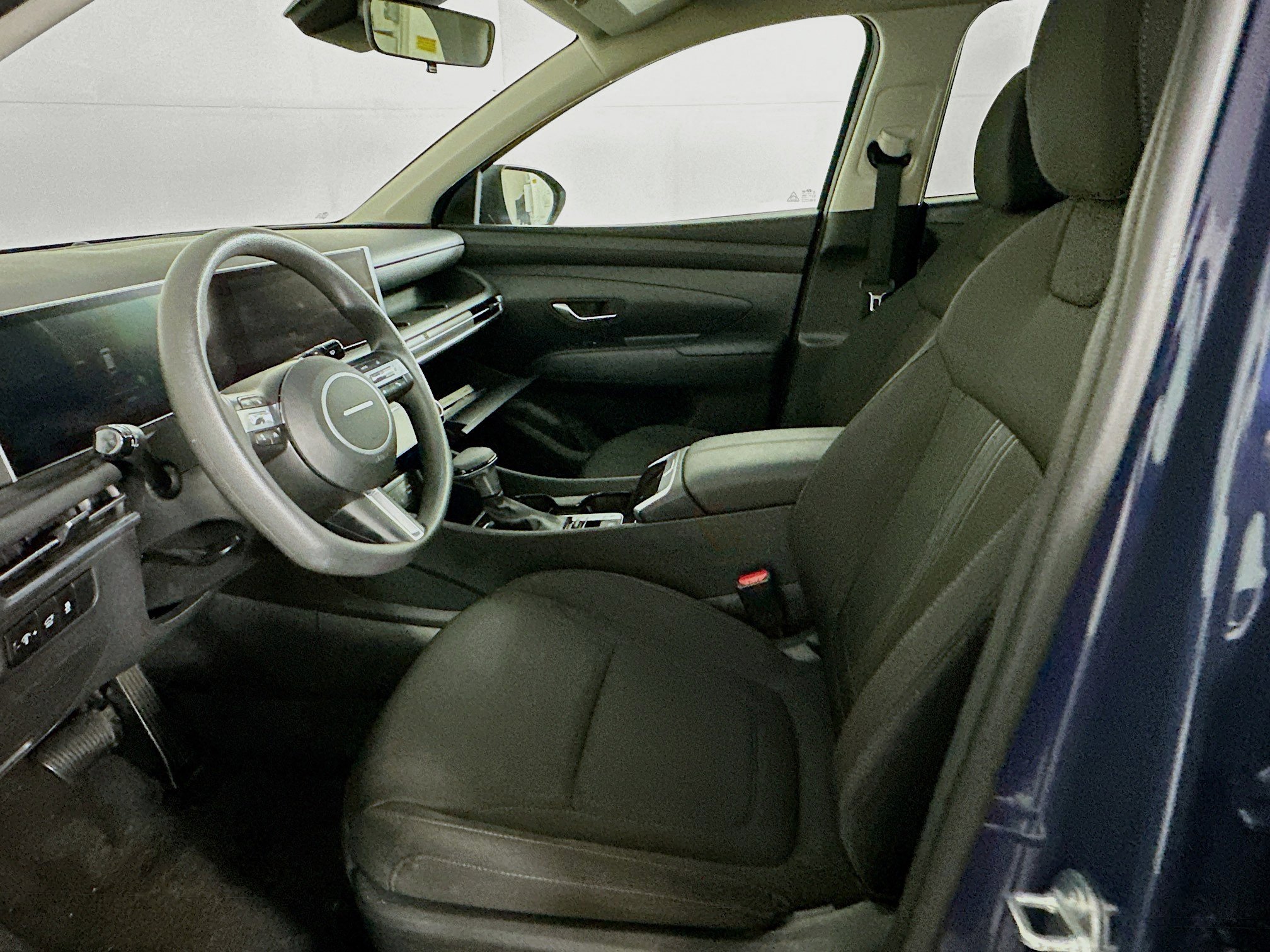 Used 2025 Hyundai Tucson SEL FWD image 13