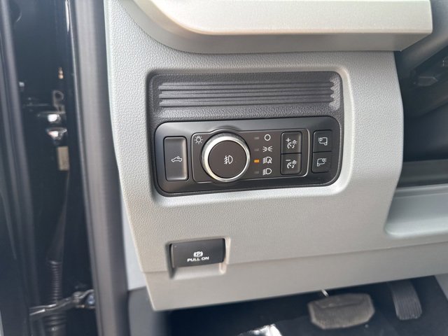 New 2025 Ford F350 XLT image 26