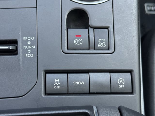 Used 2022 Toyota Highlander XLE image 19