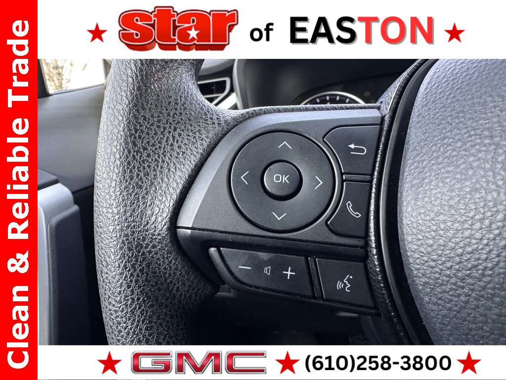 Used 2020 Toyota RAV4 XLE image 26