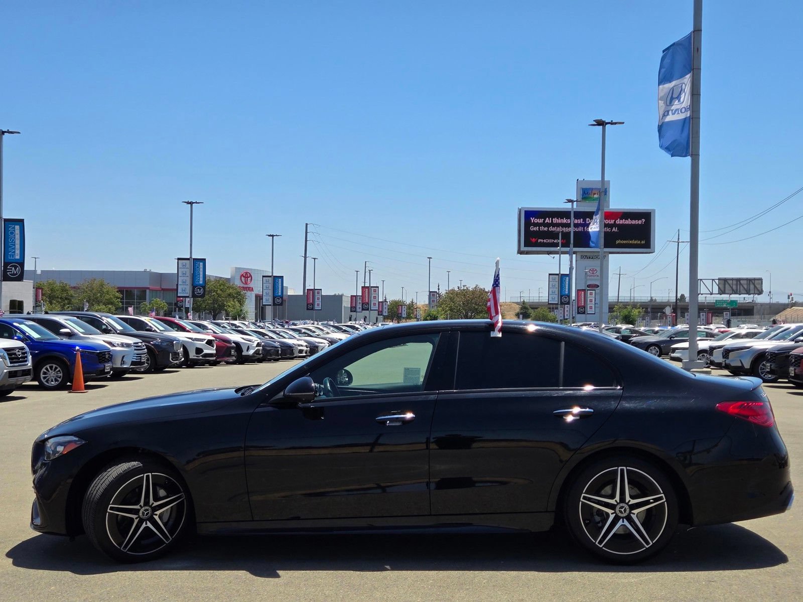 Used 2024 Mercedes-Benz C 300 4MATIC Sedan image 4