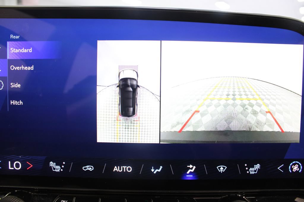 Used 2024 Chevrolet Blazer EV LT AWD/4WD image 3