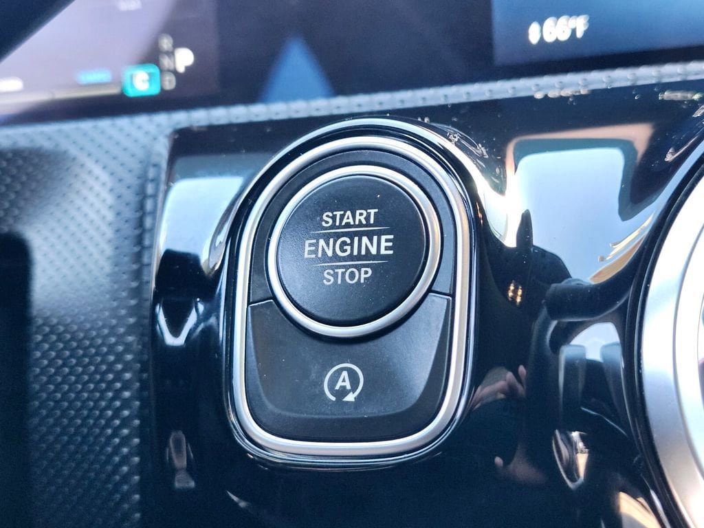 Used 2024 Mercedes-Benz CLA 250 4MATIC image 24